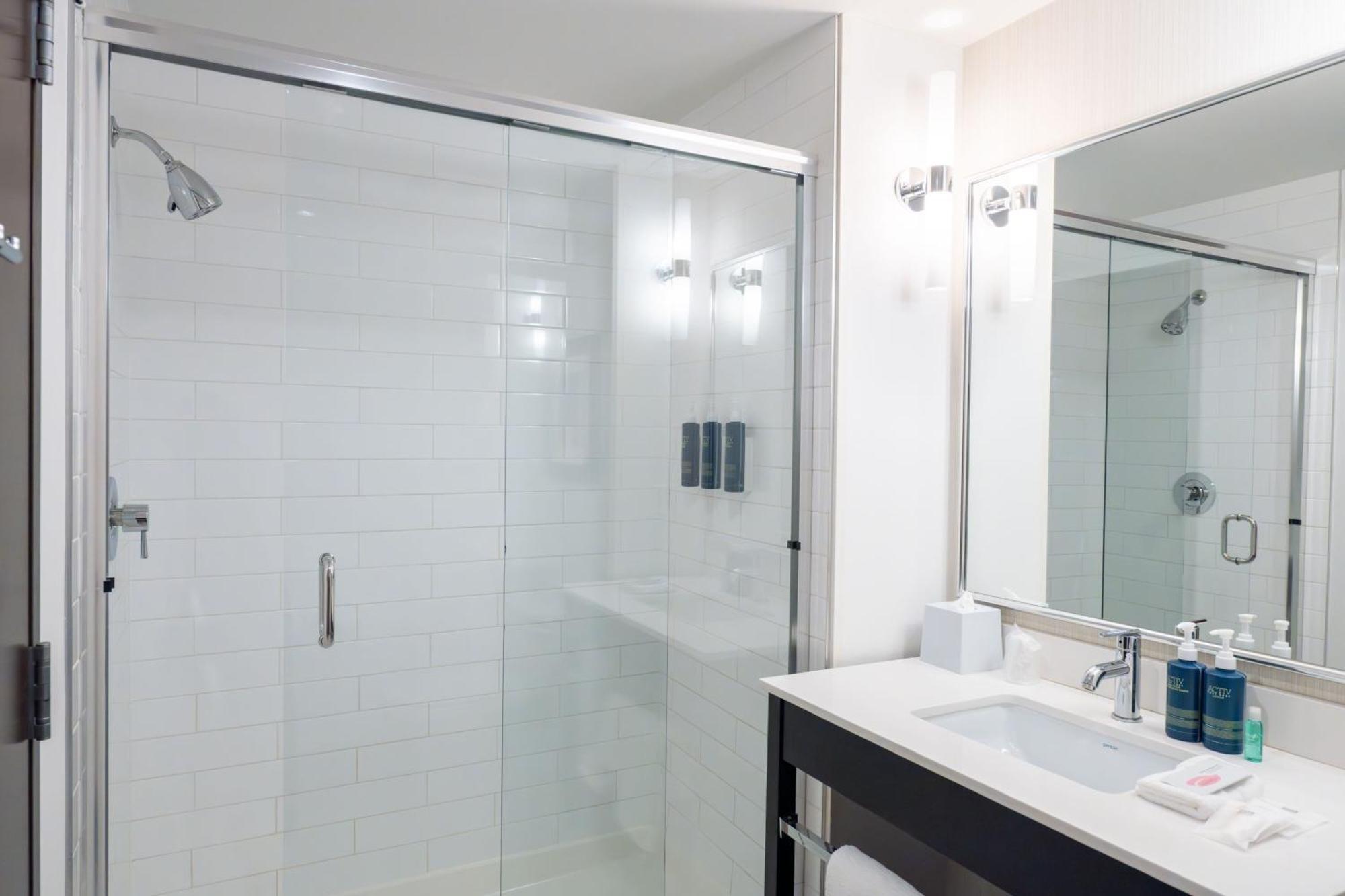Four Points By Sheraton Edmonton International Airport Nisku Extérieur photo