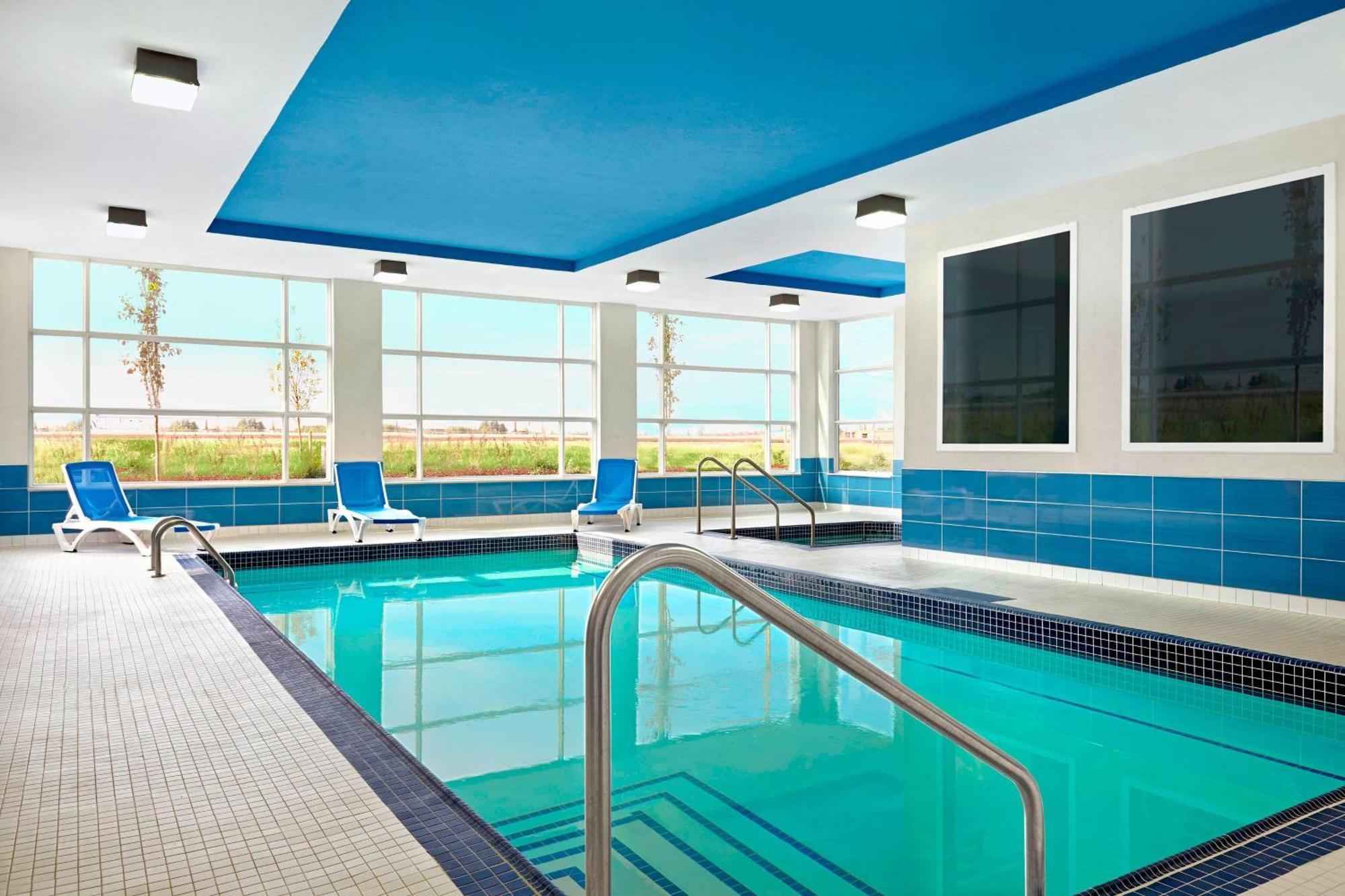 Four Points By Sheraton Edmonton International Airport Nisku Extérieur photo