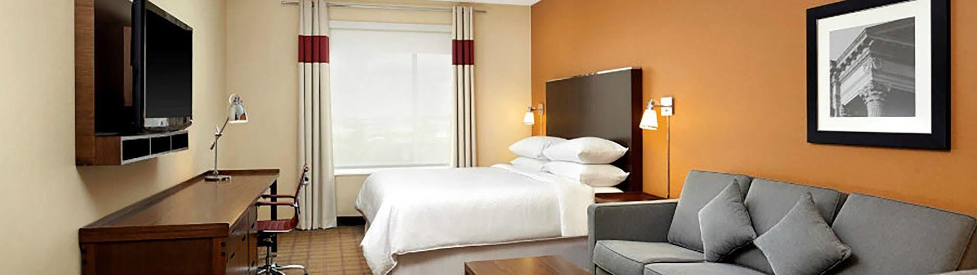 Four Points By Sheraton Edmonton International Airport Nisku Extérieur photo